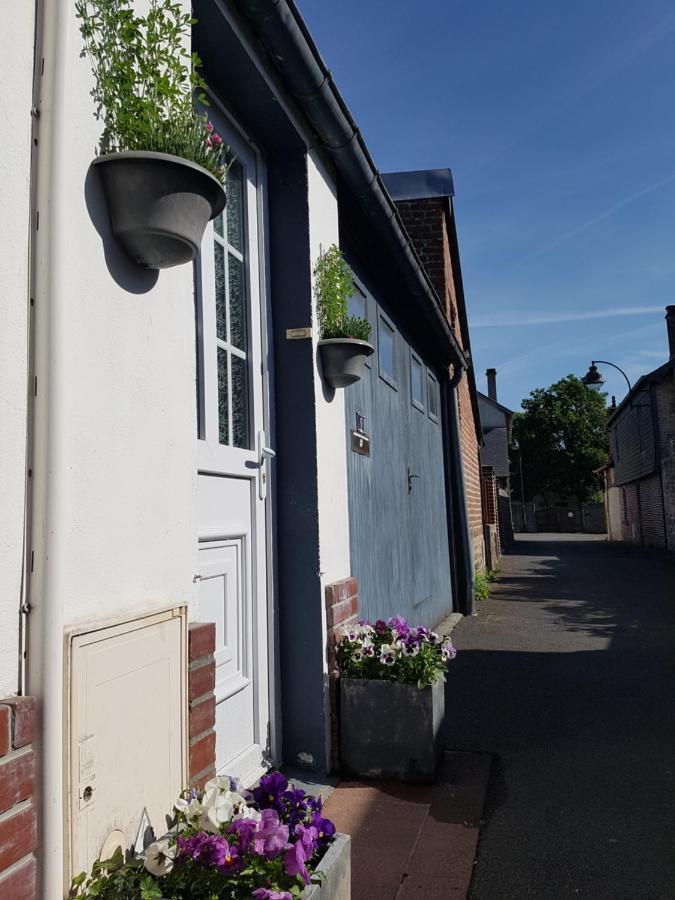La Tourterelle Apartamento La Rivière-Saint-Sauveur Exterior foto